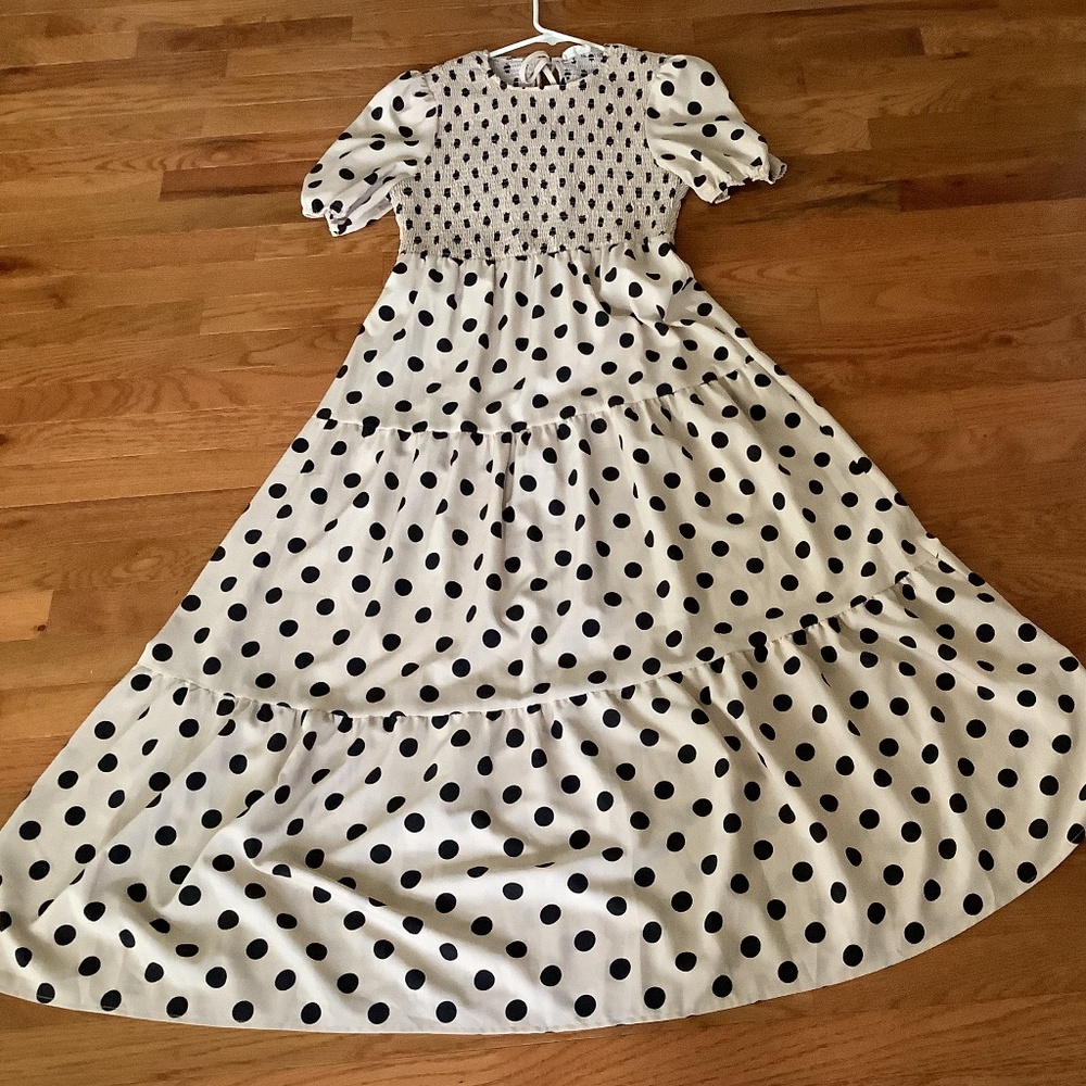 Anna-kaci MAXI DRESS szL Smocked bodice Short puff sleeves tiered skirt EXCELLNT